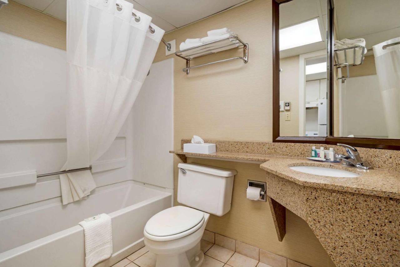 Quality Inn & Suites Oceanblock Ocean City Exterior foto